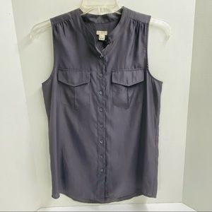 J Crew Casual sleeveless blouse gray 2 chest pockets button front size 8 Casual